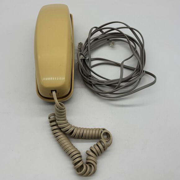 Vtg Western Electric Trimline Rotary Dial Telephone Harvest Gold AT&T Desktop 84 - Picture 1 of 9